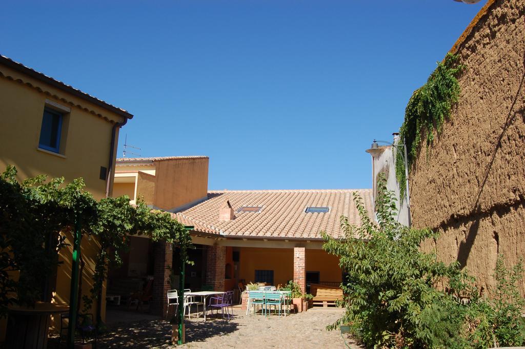 Ventanas Bed & Breakfast Villamassargia Exterior photo